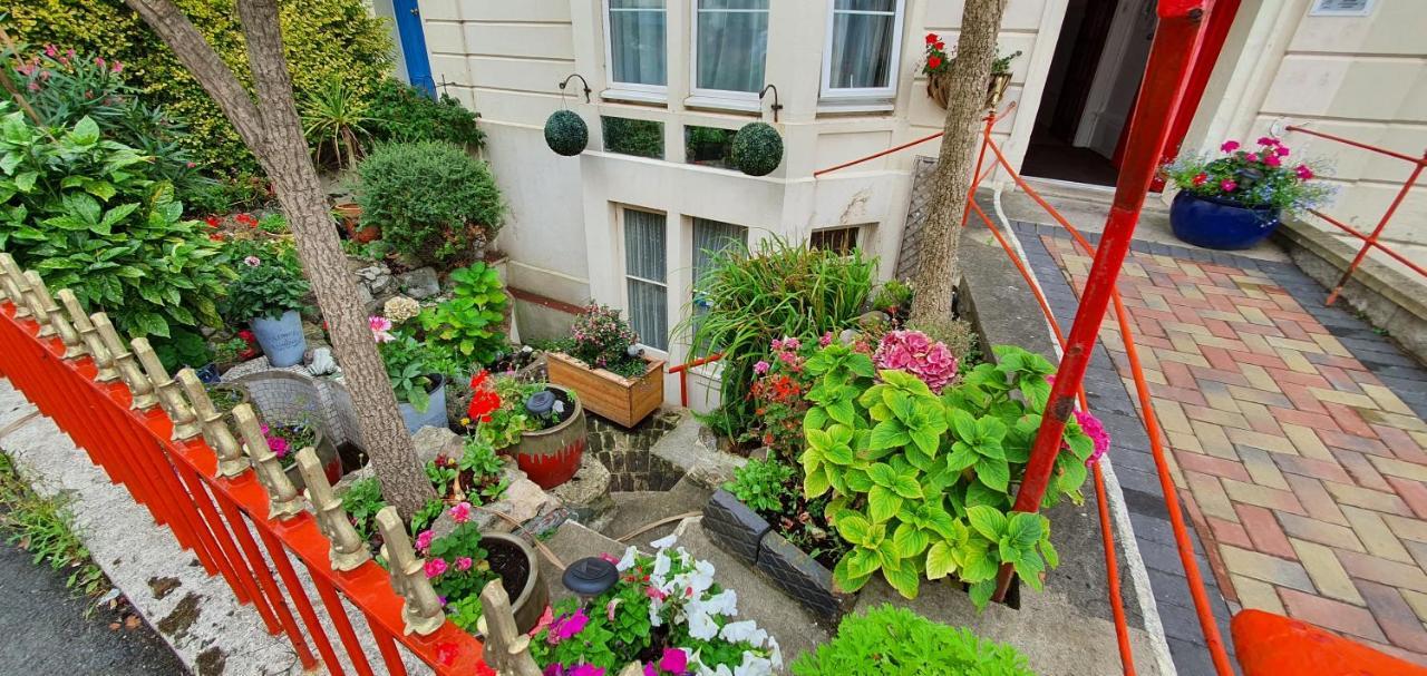 Corbiere Guest House เวสตัน-ซูเปอร์-แมร์ ภายนอก รูปภาพ