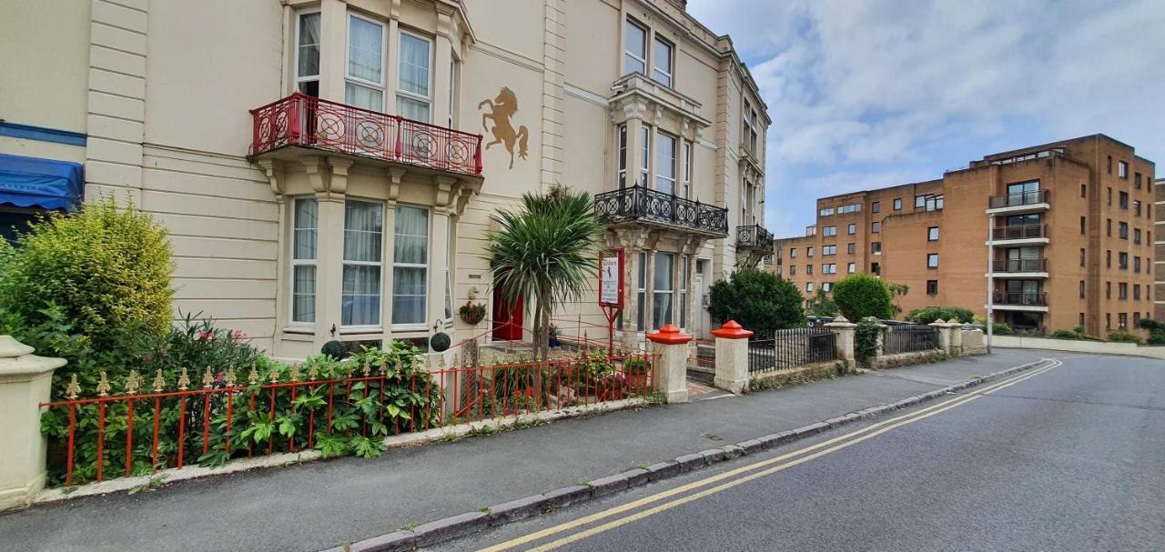 Corbiere Guest House เวสตัน-ซูเปอร์-แมร์ ภายนอก รูปภาพ