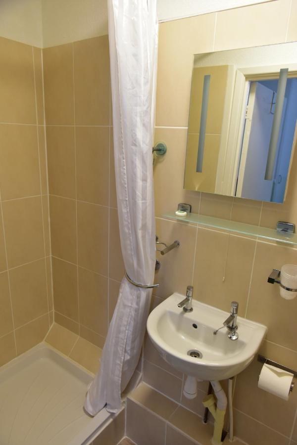 Corbiere Guest House เวสตัน-ซูเปอร์-แมร์ ภายนอก รูปภาพ